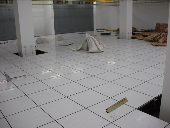 ���̰���